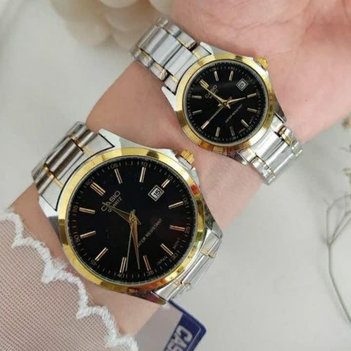 ساعت ست مردانه و زنانه کاسیو بند استیل رنگ ثابت صفحه مشکی-لاکچری و شیک casio set